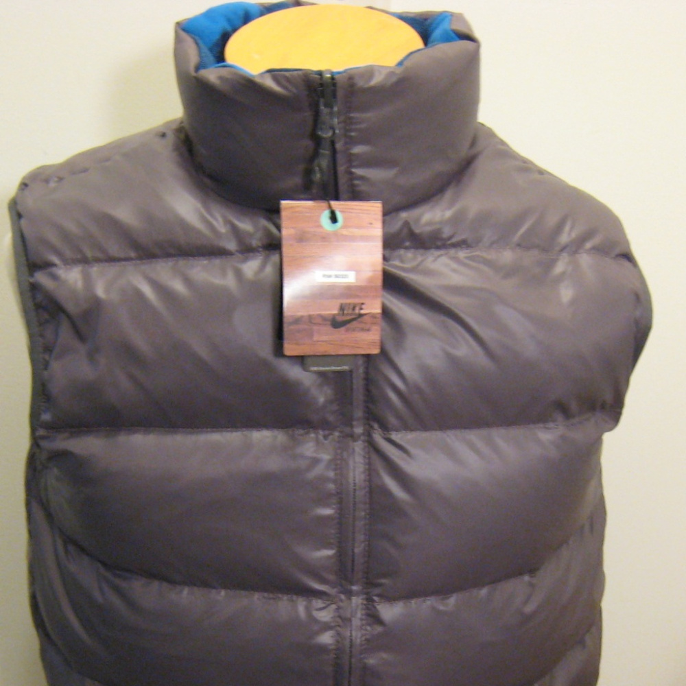 NEW Nike Mens Reversible 550 Goose Down Vest